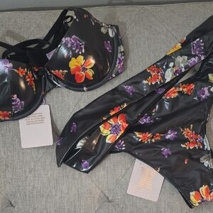 Savage X Fenty Black Bra with Floral Design